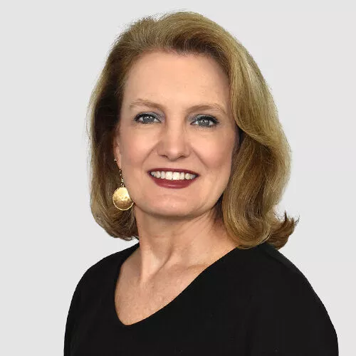 stephanie-forsberg-headshot