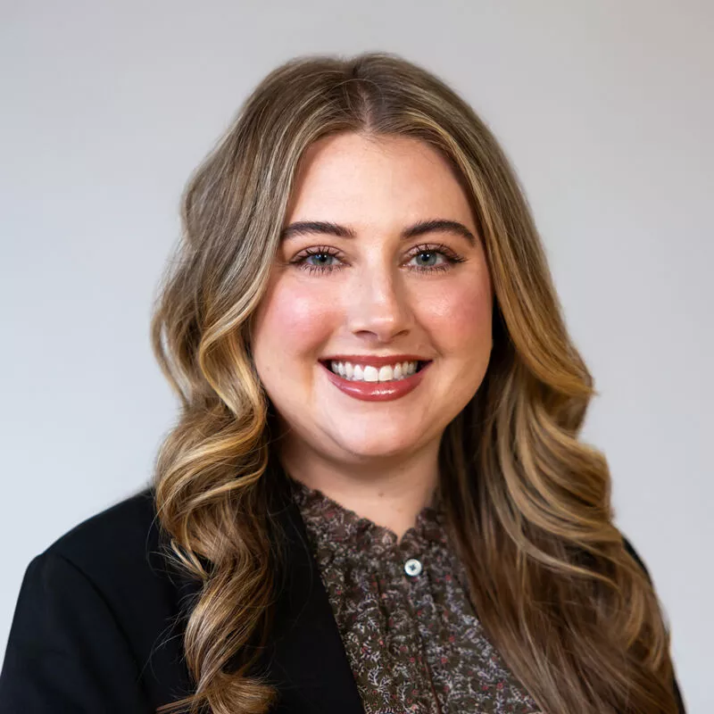 Tori Mallard Headshot